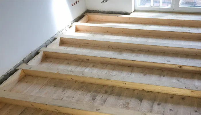 Altbausnaierung Pitchpine Dielenboden